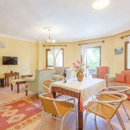 Margarita Villa